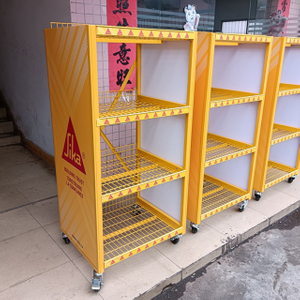 Estante de exhibici&oacute;n industrial de metal amarillo con ruedas y marca, estante m&oacute;vil para suministros de construcci&oacute;n